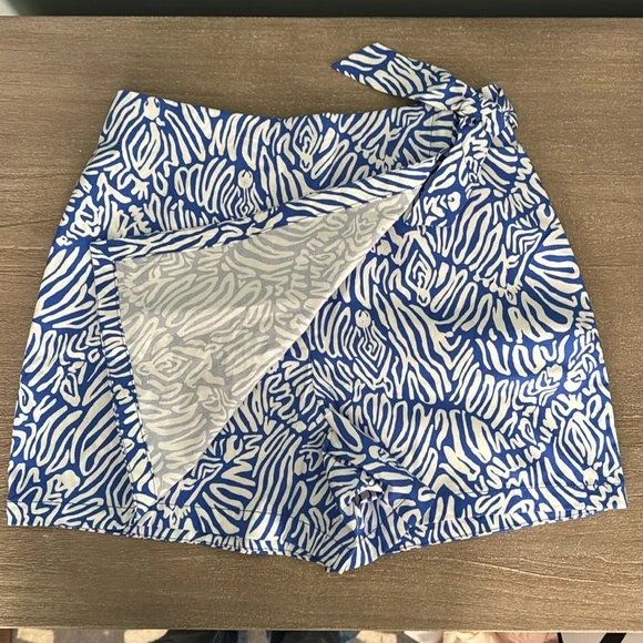 NWT Lilly Pulitzer Blue/White Golf Skort - Picture 4 of 4